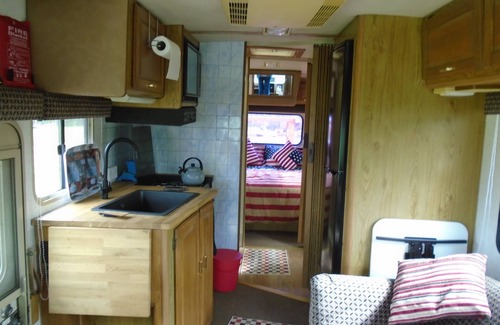 Ferrensby Casa | classic 80,s american winnebago camper with hot tub
