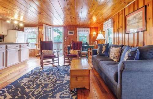 West Boothbay Harbor Cabaña | Clásico Waterfront Cottage