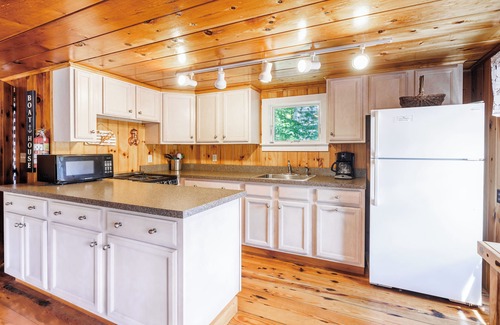 West Boothbay Harbor Cabaña | Clásico Waterfront Cottage