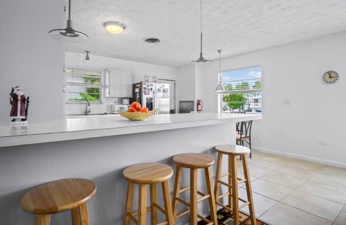 Venetian Shores Casa | Classic canal home with vintage charm!