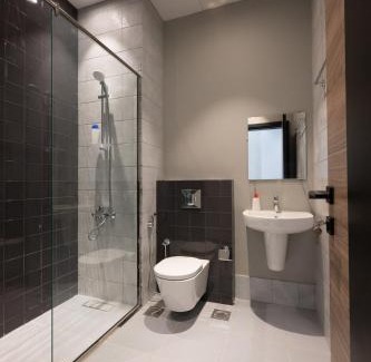 Duqm Apartamento | Classic Charm Studio by Spacey in Duqm 89