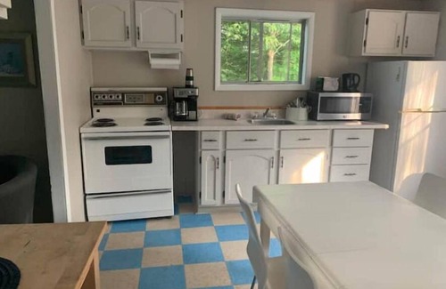 Frontenac Cabaña | Classic Cottage Vibe : Old Roots Cottage#2, private, peaceful & within nature