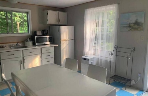 Frontenac Cabaña | Classic Cottage Vibe : Old Roots Cottage#2, private, peaceful & within nature
