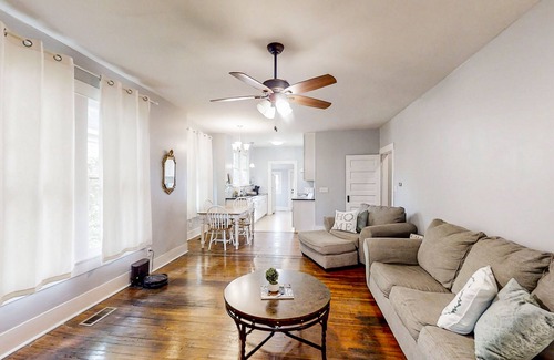 Americus Casa | Classic cottage with large yard, fast WiFi, washer/dryer, & central AC