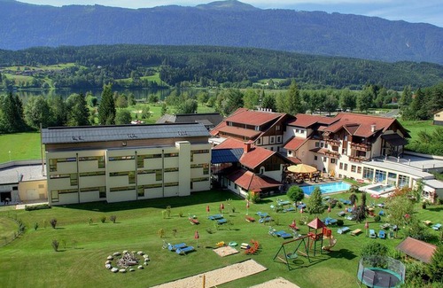 Lake Pressegger Hotel | Classic Double Room with Balcony - Alpen Adria Hotel & Spa