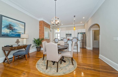 Walnut Hills Apartamento | Classic Elegant 2 Bedroom 2 Bath near Eden Park