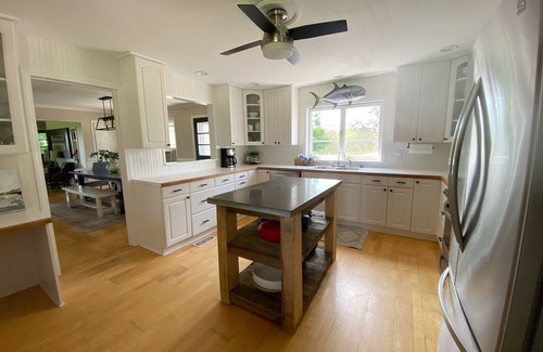 Williamsburg Casa | Casa de campo clásica con comodidades modernas cerca de Elk Rapids y Traverse City