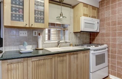 Riverside Casa | Classic Federal Hill Rowhouse
