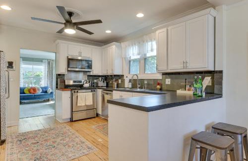 Forest Park Casa | Classic Forest Park Foursquare Less Than 1 Mi to Blue Line