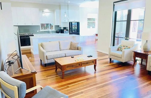 Wagga Wagga Casa | Classic Meets Modern in Central Wagga!