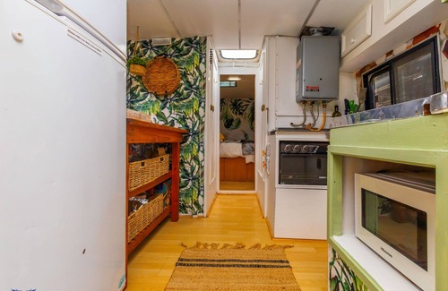 Stanford Casa | Classic mobile home next to vlei in birdsactuary.