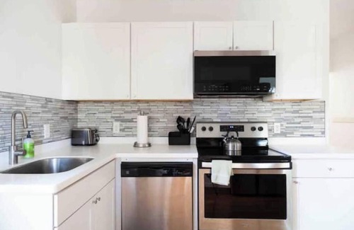 South End Apartamento | Classic&Modern: Prime location, Parking!