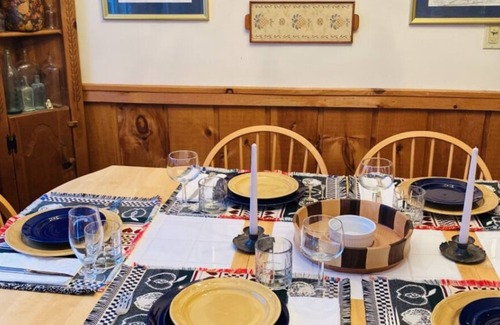West Dover Cabina | Classic Mountain Cabin in West Dover, VT (pet-friendly)