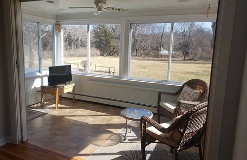 Town of Southold Town Casa | Classic North Fork Beach Home