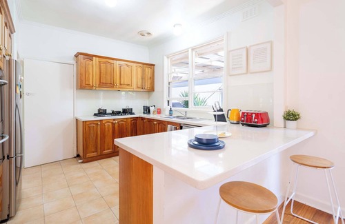 Bentleigh Casa | Classic Patterson Charm with Modern Comfort
