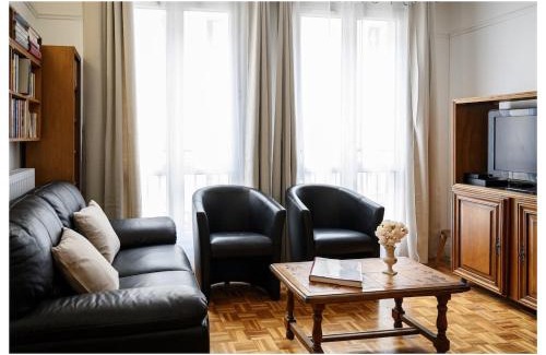 Choisy-le-Roi Apartamento | Classic retro vibe 15 min from Paris