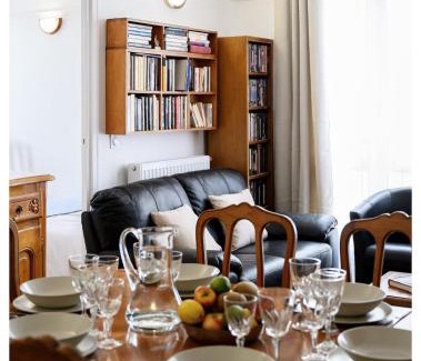 Choisy-le-Roi Apartamento | Classic retro vibe 15 min from Paris