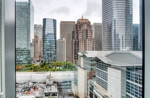 South Beach Apartamento | Classic Rincon Hill 1BR w/ W/D, Gym & Pool, near Tech HQs, by Blueground