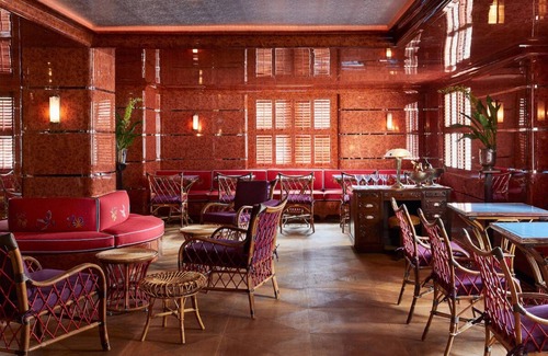 Mount Vernon Casa | Classic Room at Ulysses Hotel: Gothic Décor Near Baltimore's Highlights