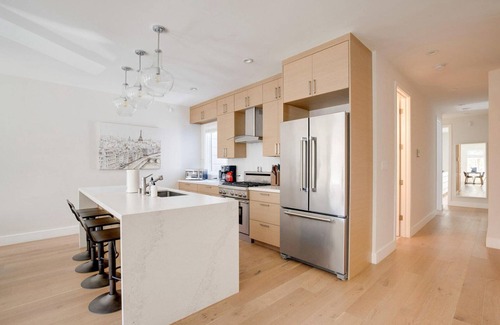 Nob Hill Apartamento | Classic Russian Hill 3BR, nr Park, Museum, Dining & Shops, by Blueground