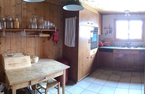 Casti-Wergenstein Chalet De Esquí | Clásico suizo Granja enclavado en la agricultura tradicional Aldea - 1500 metros