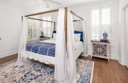 Epworth Acres Condominio | Classic Seaside Town Home with master on ground floor!