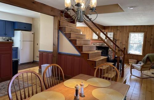 Woodstock Casa | Classic Vermont Farmhouse in the Heart of Woodstock - close to skiing