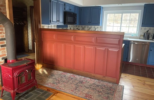 Woodstock Casa | Classic Vermont Farmhouse in the Heart of Woodstock - close to skiing