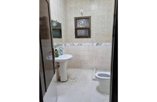 Al Ain Apartamento | Classic Villa with Masters Room, 2 Economy Rooms, 2 Budget Rooms/5 units