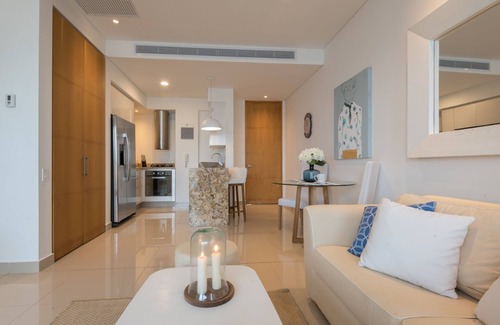 Bocagrande Apartamento | Classy 1 Bedroom Pool & Gym near Downtown