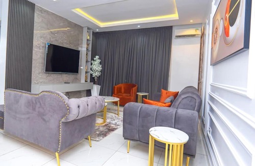 Ofin Apartamento | Classy 2 Bedroom Flat in Lekki