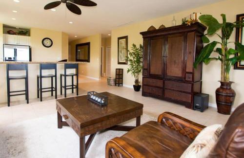 Coco Casa | Classy artsy ocean-view unit near pool at Pacifico in Coco sleeps 6