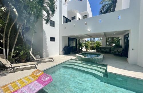 Playa Hermosa Apartamento | Classy Beachfront Home with Private Pool - Hermosa Palms 110