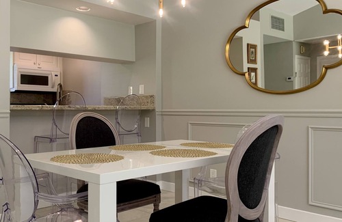 Palm Beach Gardens Cabaña | Classy Cottage in PGA National. Discount for Monthly Stays!