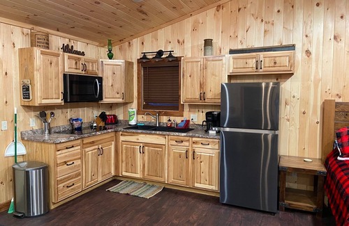 Bristol Cabina | Claude's Cabin Riverfront on the South Holston River