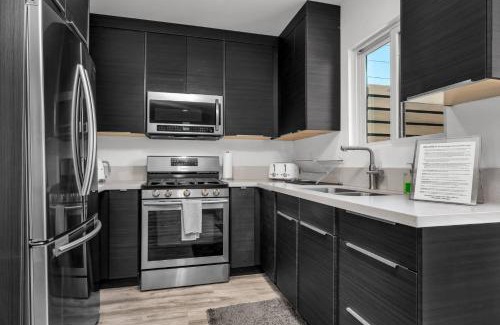 Valley Village Casa | Claudia's Cottage Guest House
