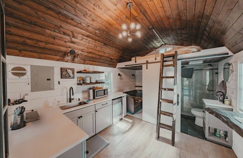 Index Apartamento | Clay Baby- luxury shed conversion on the river