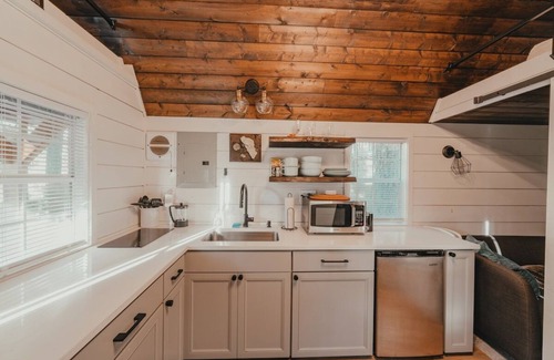 Index Apartamento | Clay Baby- luxury shed conversion on the river