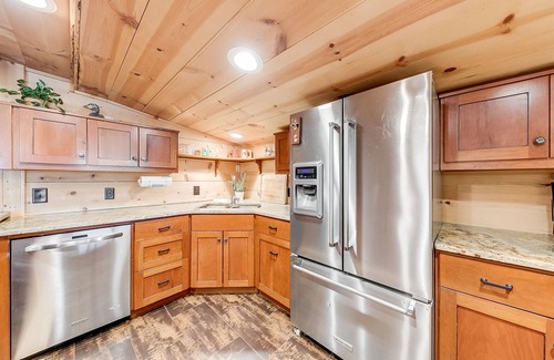 Sautee Nacoochee Casa | Clay Days - Majestic Views, Seasonal Pool, Hot Tub, Deck, & Fire Pit