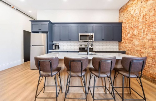 Millersburg Apartamento | Clay St. Suite - American Hall