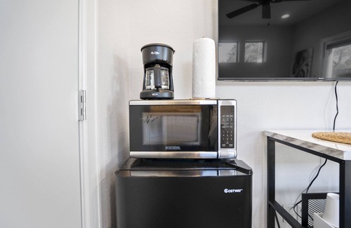 East Downtown Houston Apartamento | Clay Studio in the heart of EADO