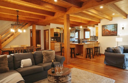 Tofino Casa | Clayoquot Surf Retreat