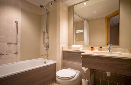 Ringway Hotel | Clayton Hotel, Manchester Airport