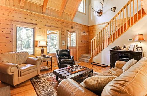 Cle Elum Casa | Cle Elum Mountain Cabin with Hot Tub and Hiking!