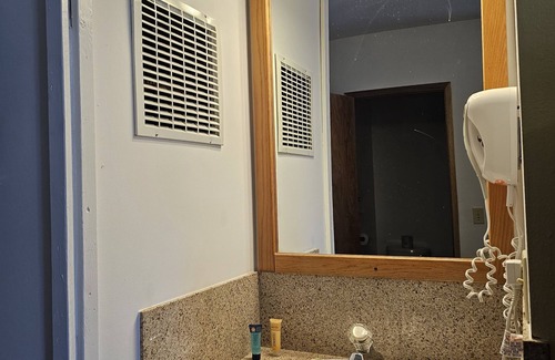 Cle Elum Hotel | Cle Elum Travelers Inn
