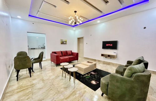 Utako Apartamento | CLEAN 1BEDROOM FLAT at UTAKO ABUJA. 24hrs LIT with AC, WIFI & KITCHEN