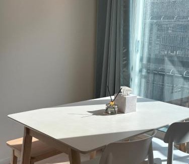 Gaebong-dong Apartamento | Clean 2 SuperSingle Beds House