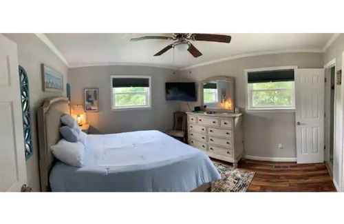 Trenton Casa | Clean 3 bedroom 2 bath home. Remodeled.