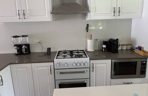 Taralga Cabaña | Clean and cosy 3 bedroom cottage located in the township of Taralga-Pet friendly