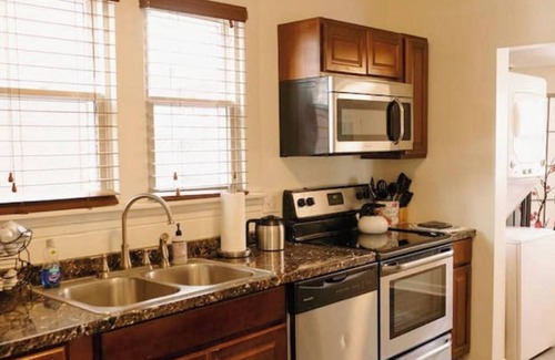 Northside District Casa | Clean and Cozy- Legacy Trail, Dining & Brewery